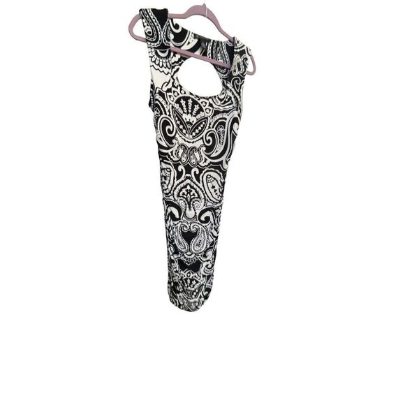 International concepts white  and black body con dress with keyhole  Size 10 - Picture 7 of 14